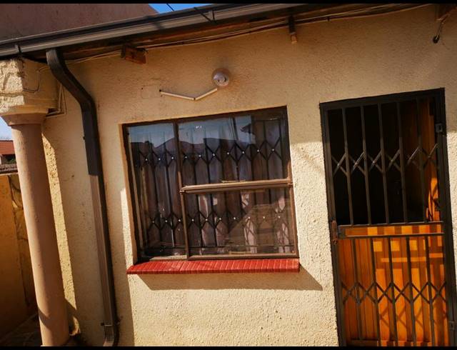 1 BEDROOM PROPERTY TO RENT IN VOSLOORUS EXT 6